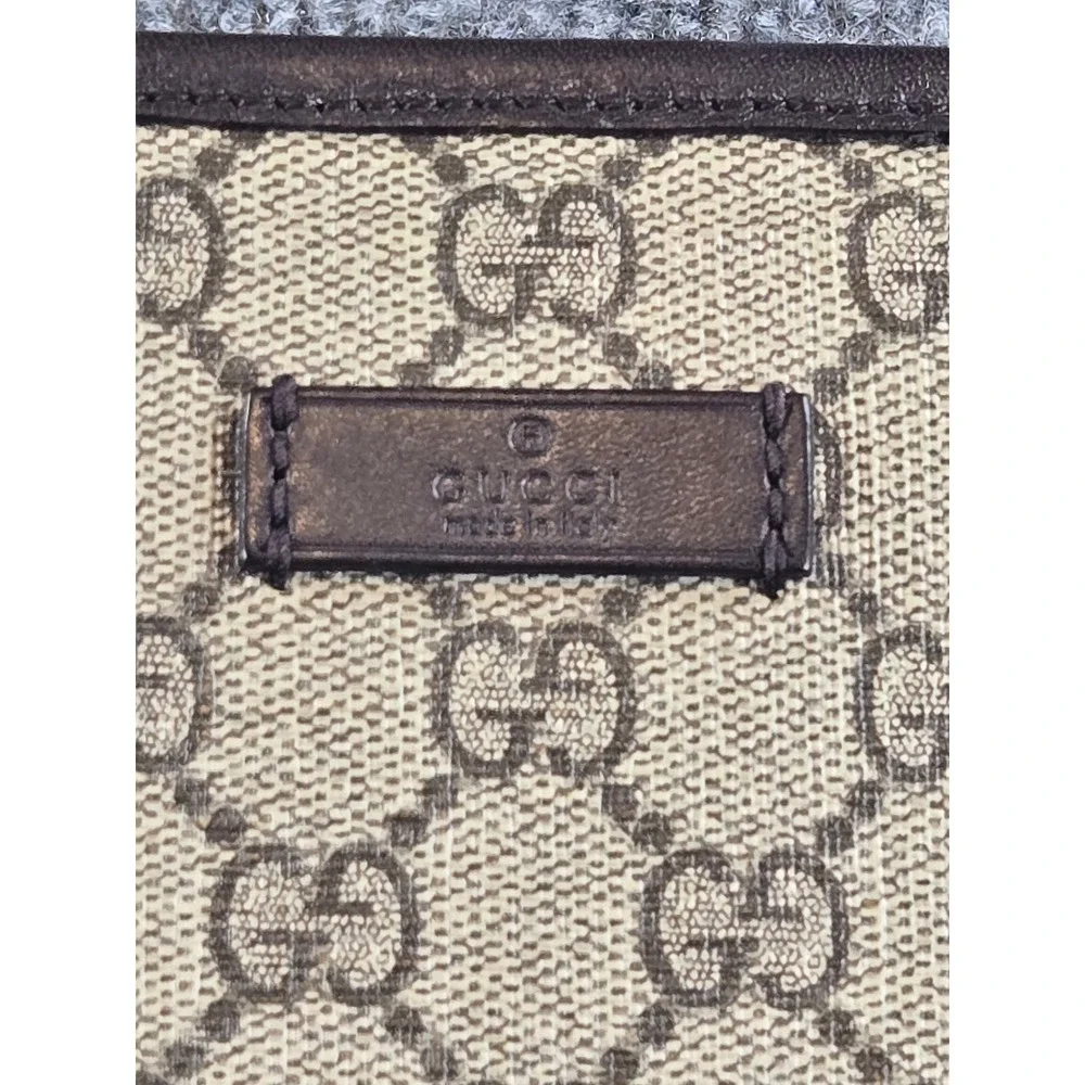 Gucci GG Supreme Canvas Messenger Bag Brown Crossbody 388924 Authentic